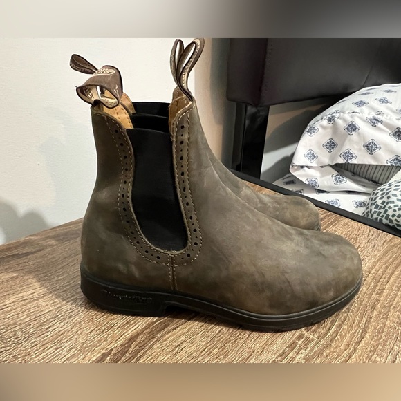 Blundstone Shoes - Blundstone Women’s Original #1361 Hi Top - Rustic Brown